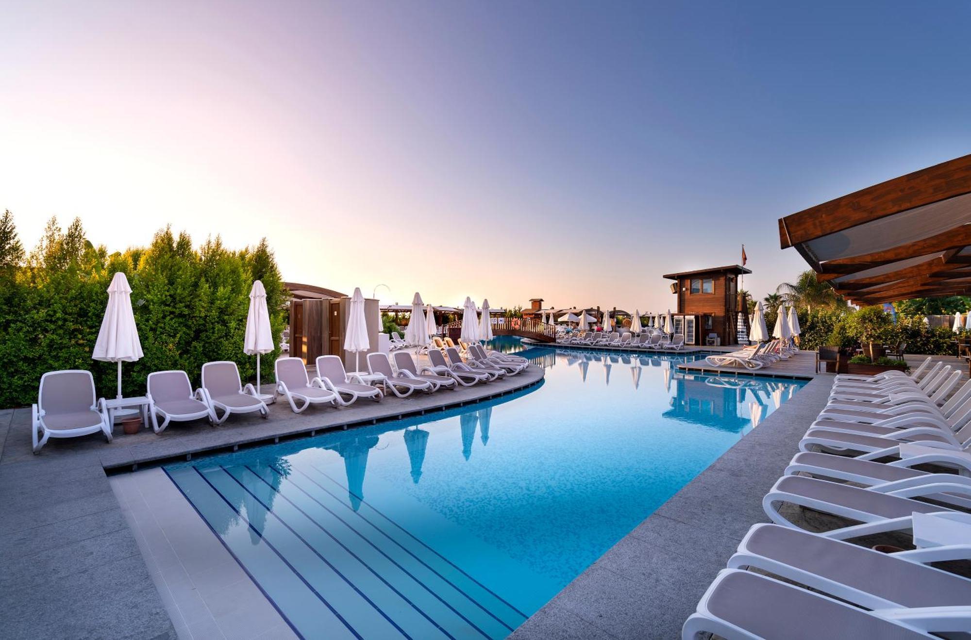 Adalya Elite Lara Hotel Antalya Exterior foto